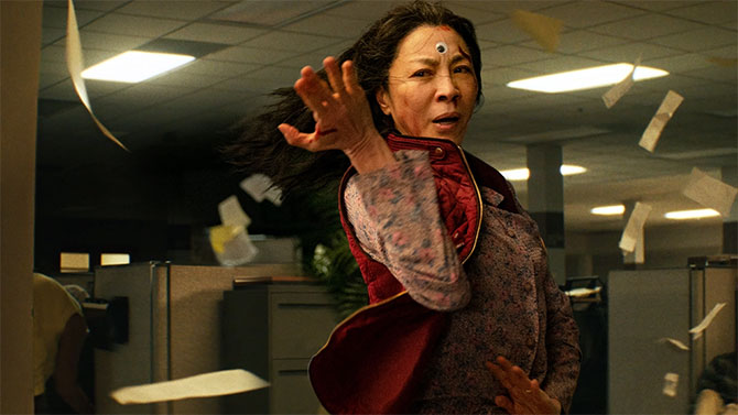 Everything Everywhere All At Once Film Michelle Yeoh