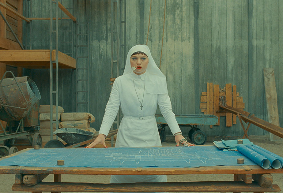 The Phoenician Scheme Film Still 07